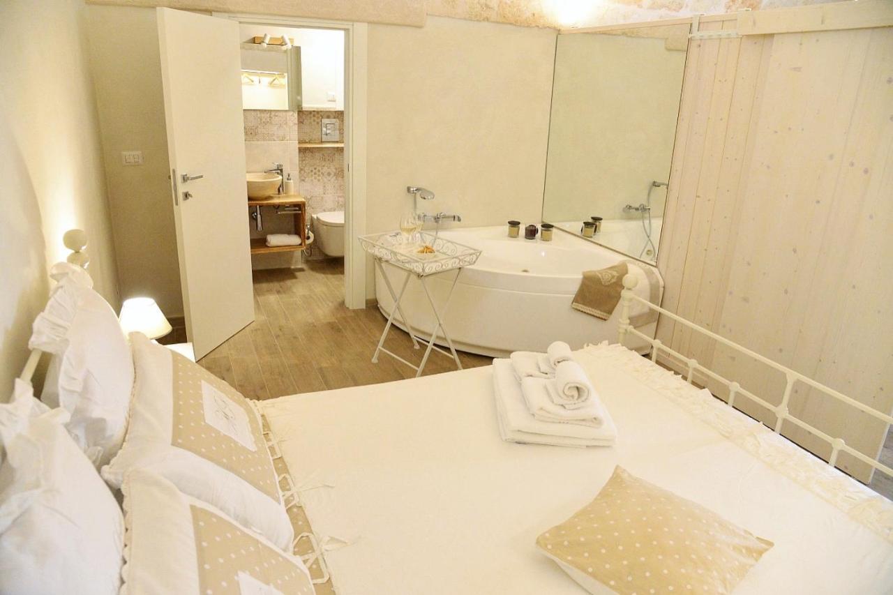 Suite Vitti 5 - Puglia Mia Apartments Monopoli Eksteriør bilde